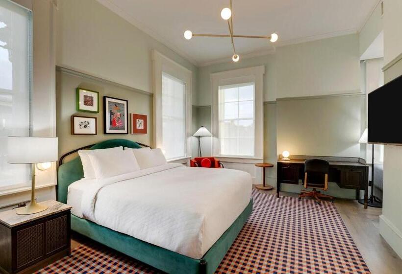 اتاق استاندارد با تخت بزرگ, Trilogy Hotel Montgomery, Autograph Collection