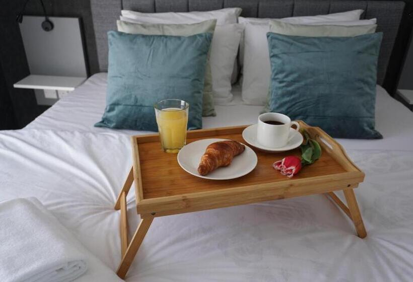 استودیو استاندارد با تراس, Korzo Suites