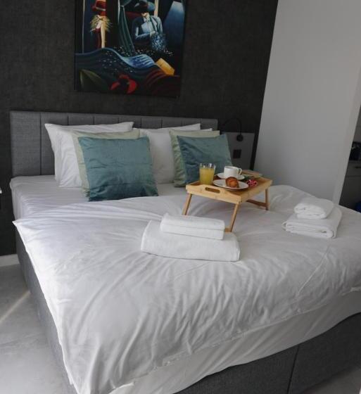 1 Bedroom Penthouse Apartment, Korzo Suites