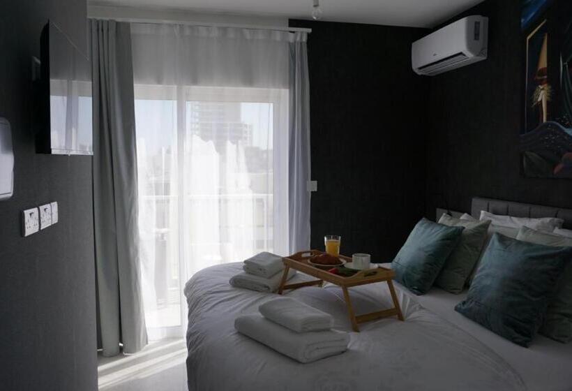 1 Bedroom Penthouse Apartment, Korzo Suites