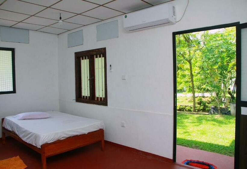 اتاق استاندارد, Sumith Villa