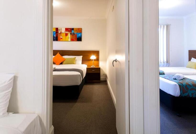 آپارتمان خانوادگی 2 خوابه, Amazing Accommodations: St Kilda