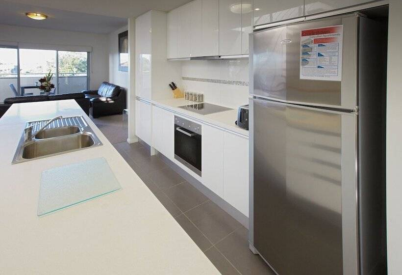 آپارتمان مدیریتی 3 خوابه, Charlestown Executive Apartments