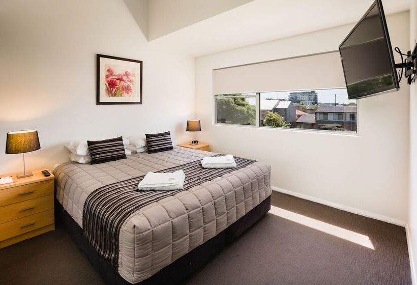 آپارتمان لوکس 2 خوابه, Charlestown Executive Apartments