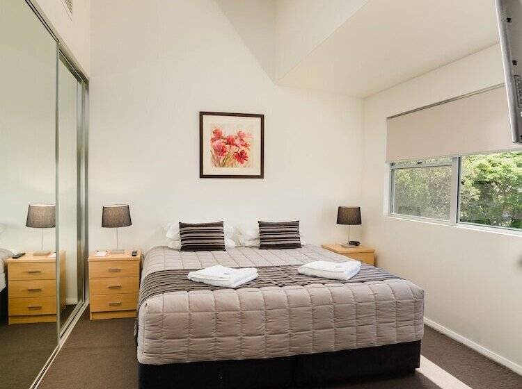 آپارتمان لوکس 2 خوابه, Charlestown Executive Apartments