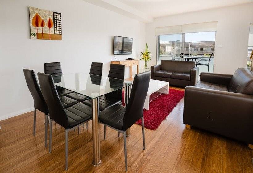آپارتمان لوکس 2 خوابه, Charlestown Executive Apartments