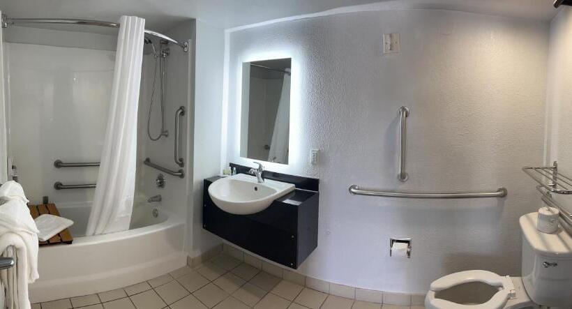 اتاق استاندارد با تخت بزرگ, Quality Inn Santa Fe New Mexico