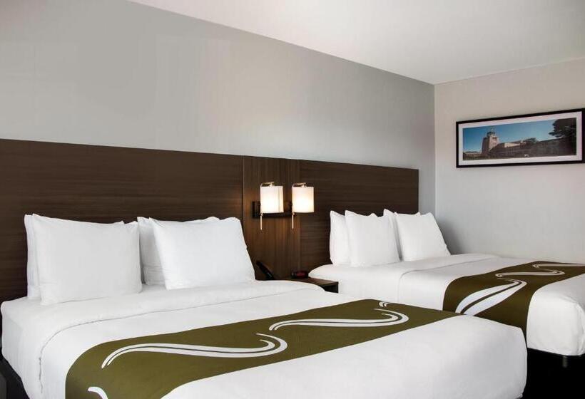 اتاق استاندارد برای معلولان, Quality Inn Santa Fe New Mexico