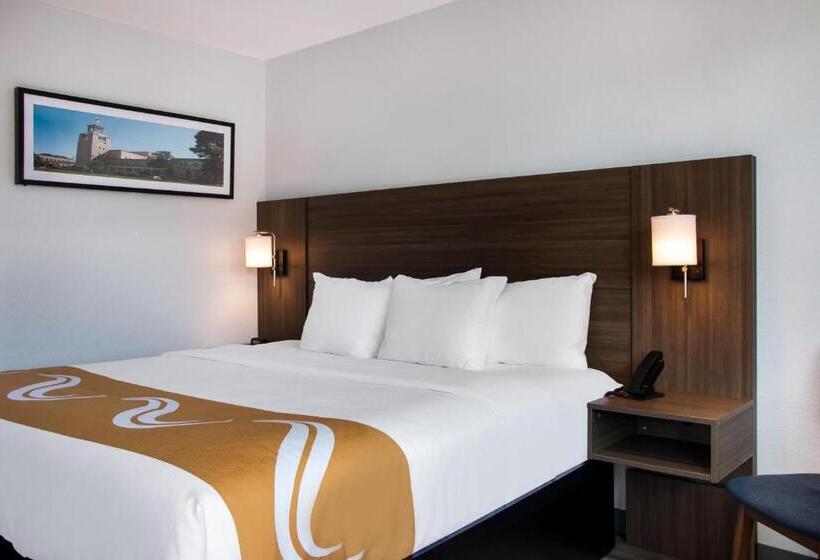 اتاق استاندارد با تخت بزرگ, Quality Inn Santa Fe New Mexico
