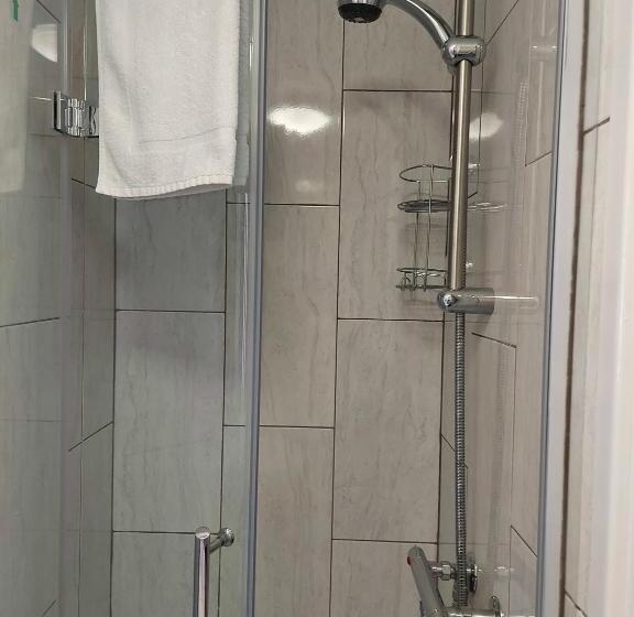 اتاق استاندارد, Holmeleigh