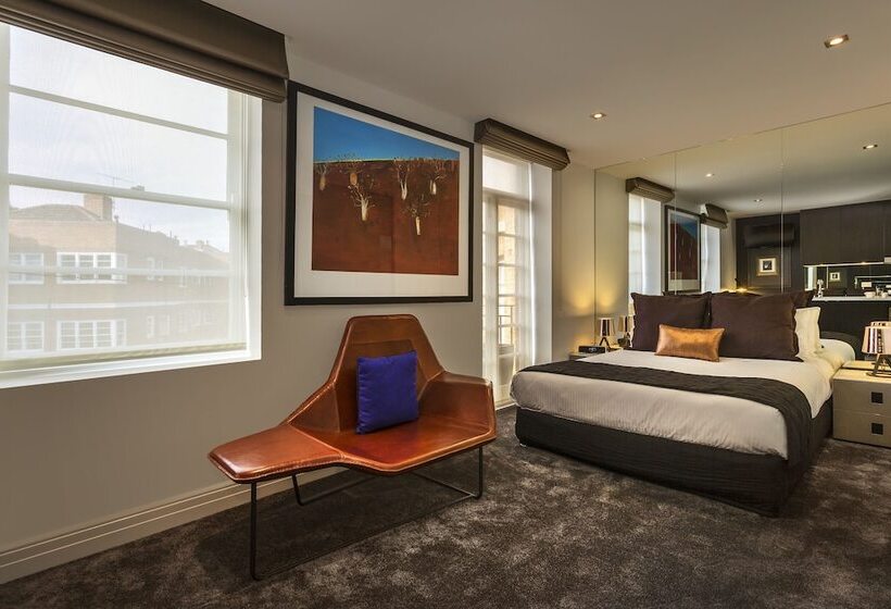 Executive Studio, Quest East Melbourne