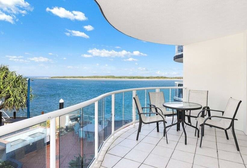 2 Bedroom Deluxe Apartment Sea View, Watermark Resort Caloundra