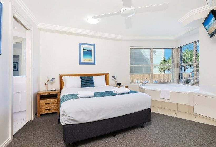 2 Bedroom Deluxe Apartment Sea View, Watermark Resort Caloundra