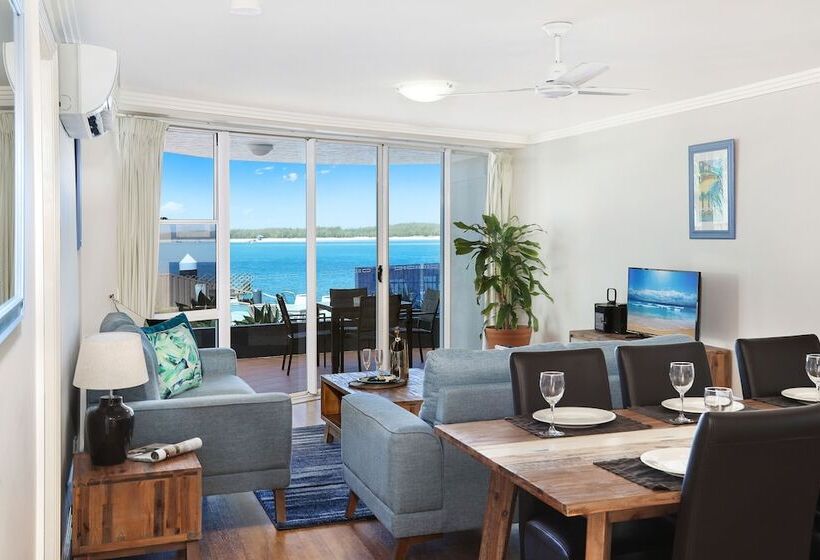 2 Bedroom Deluxe Apartment Sea View, Watermark Resort Caloundra