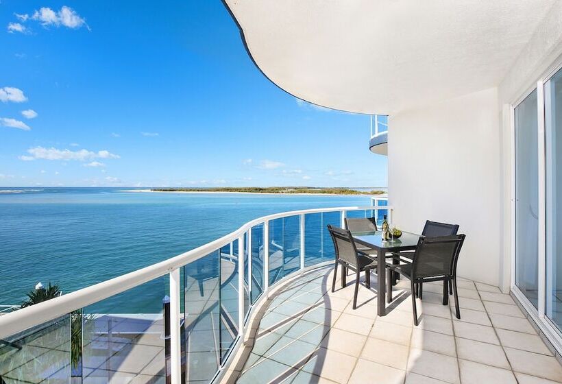 2 Bedroom Penthouse Apartment, Watermark Resort Caloundra