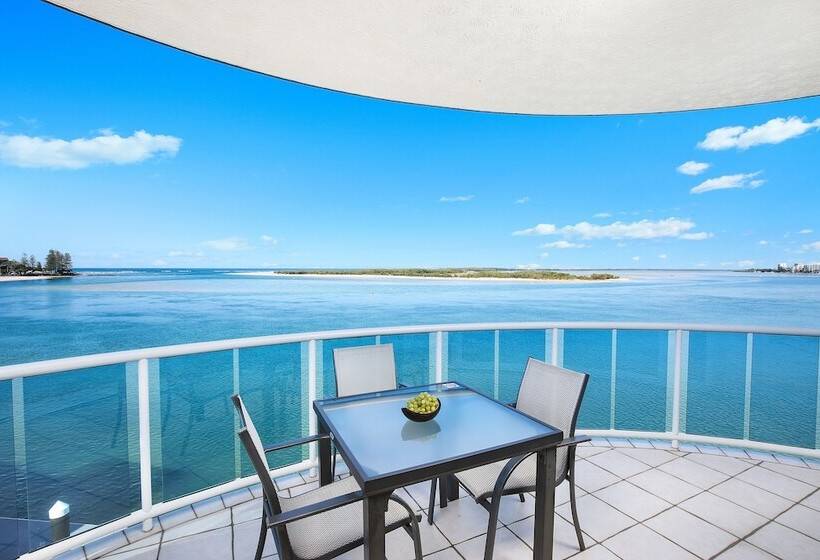 2 Bedroom Penthouse Apartment, Watermark Resort Caloundra