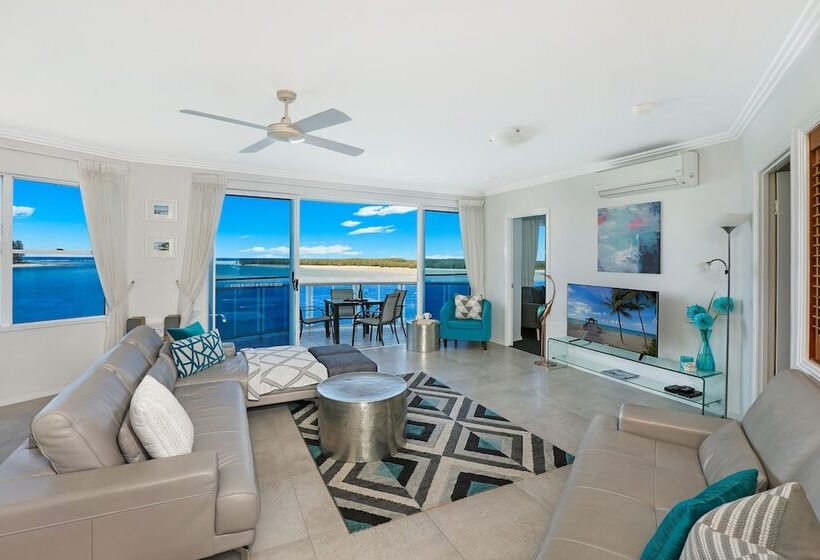 2 Bedroom Penthouse Apartment, Watermark Resort Caloundra