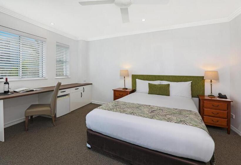 Standard Room Double Bed, Watermark Resort Caloundra