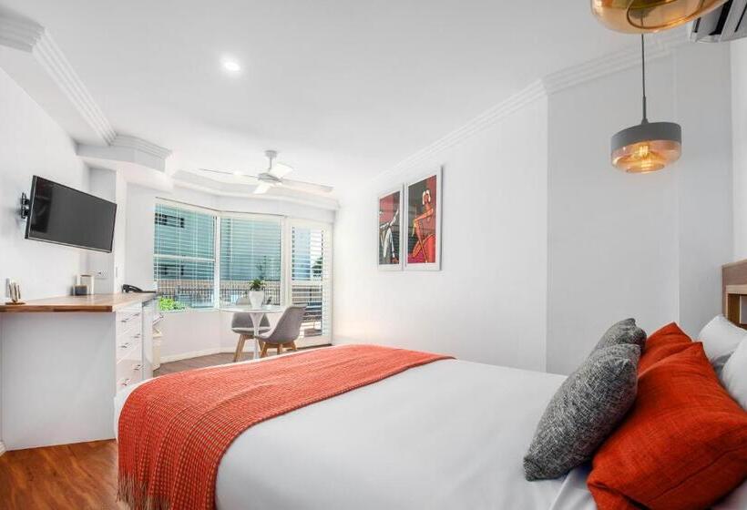 Standard Room Double Bed, Watermark Resort Caloundra