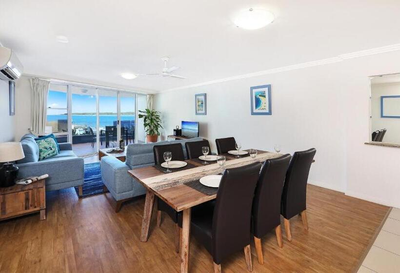 2 Bedroom Deluxe Apartment Sea View, Watermark Resort Caloundra