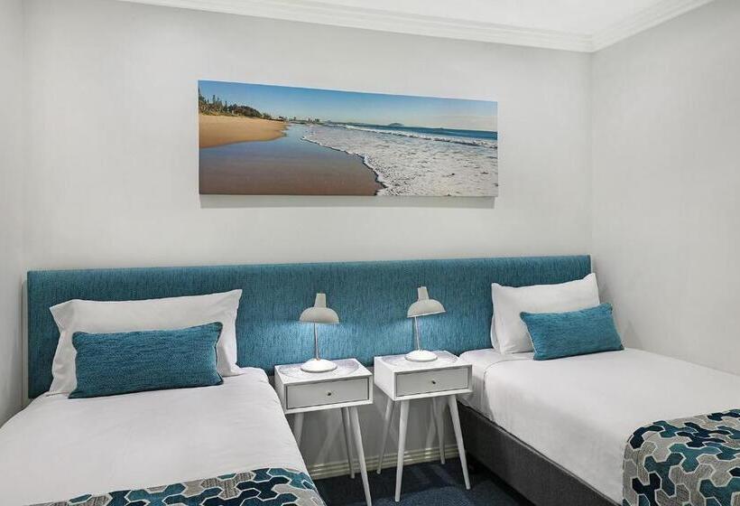 Superior 2-bedroom flat with a view, Watermark Resort Caloundra