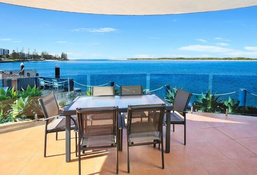 2 Bedroom Deluxe Apartment, Watermark Resort Caloundra