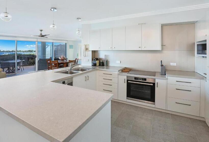 1 Bedroom Apartment Ground Floor, Watermark Resort Caloundra