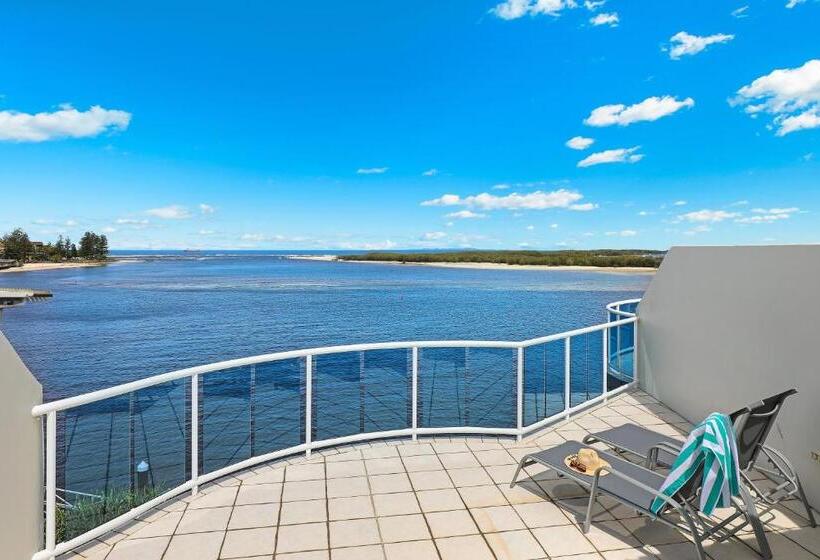 2 Bedroom Penthouse Apartment, Watermark Resort Caloundra