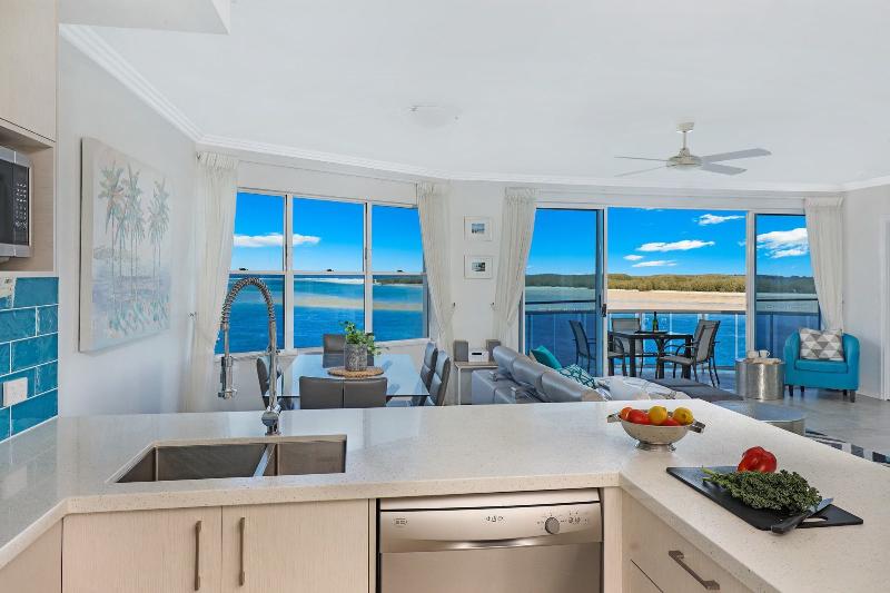1 Bedroom Penthouse Apartment, Watermark Resort Caloundra