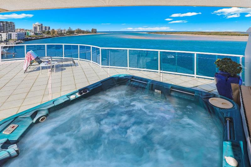 1 Bedroom Penthouse Apartment, Watermark Resort Caloundra