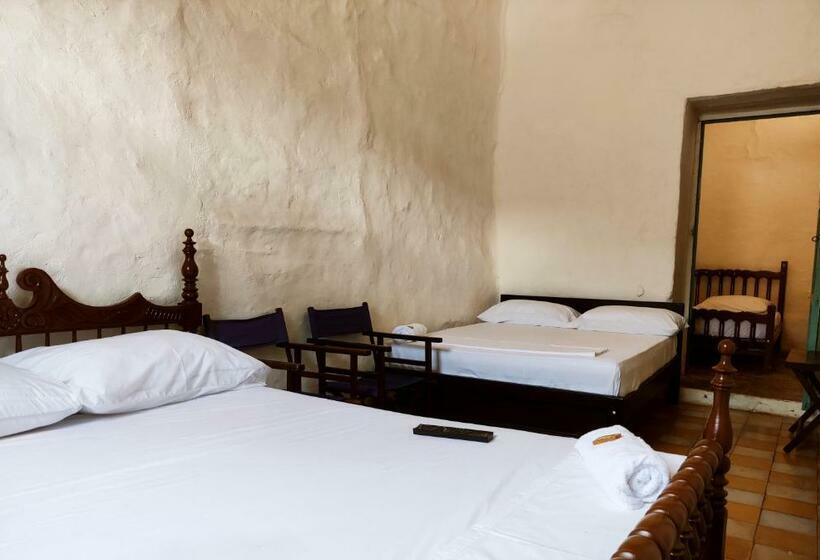 اتاق خانوادگی, Casa Orquidea Hostal Barichara