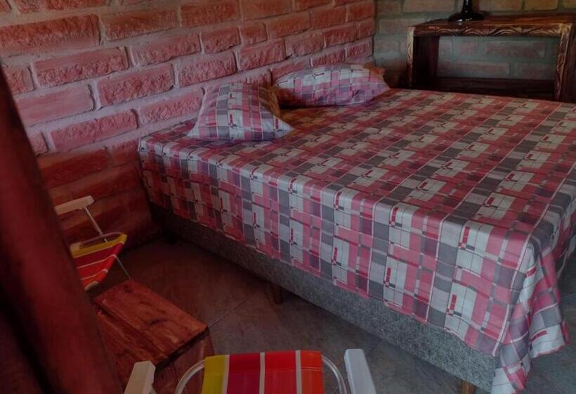 标准间带阳台, Hostel Casa Da Pedra Chata