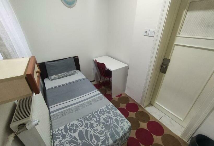اتاق استاندارد یک تخته با سرویس بهداشتی مشترک, Hostelida