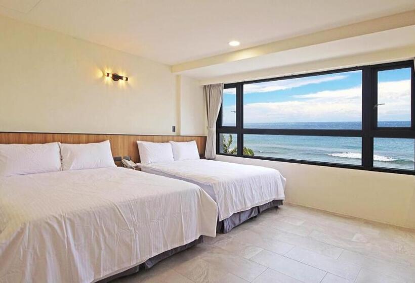 اتاق استاندارد چهار تخته با چشم‌انداز دریا, Smile Ocean Homestay