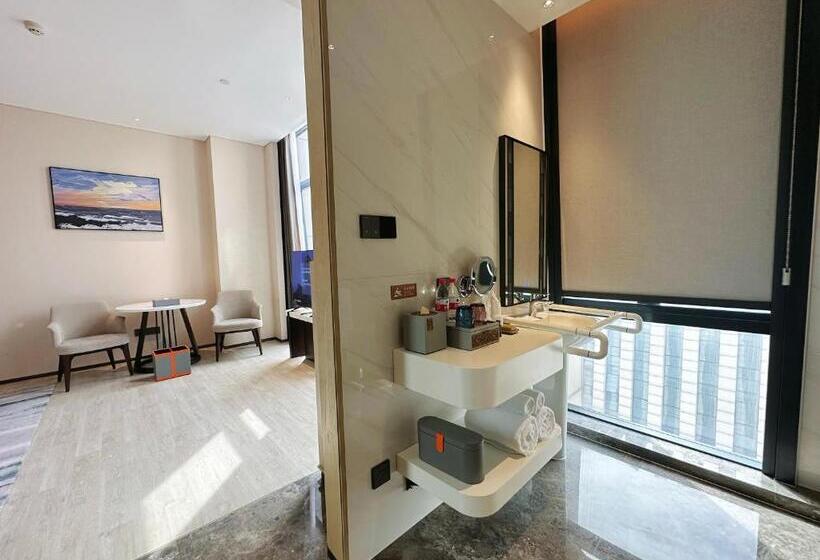 اتاق استاندارد با تخت بزرگ برای معلولان, Wyndham Handan Congtai