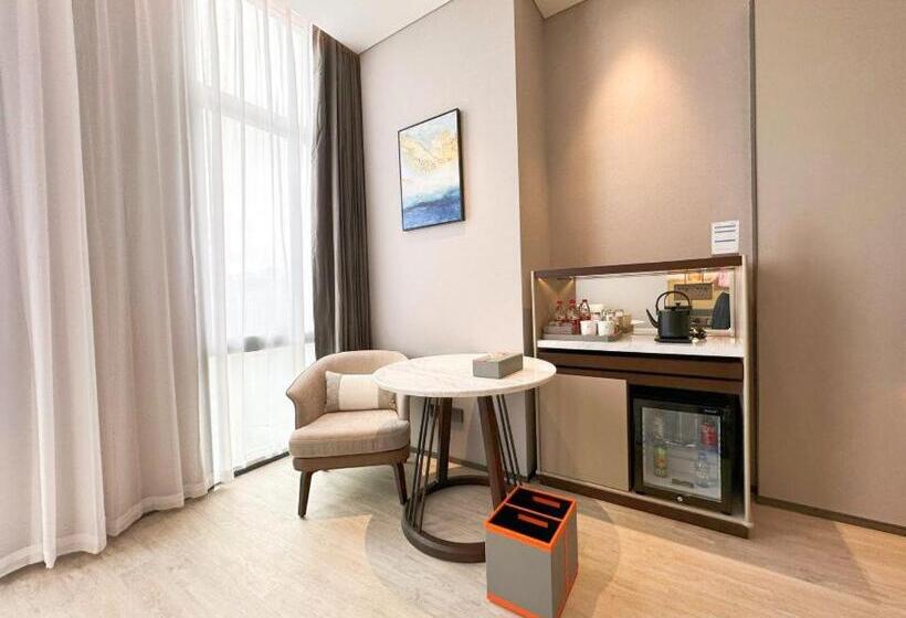 اتاق لوکس با تخت بزرگ, Wyndham Handan Congtai