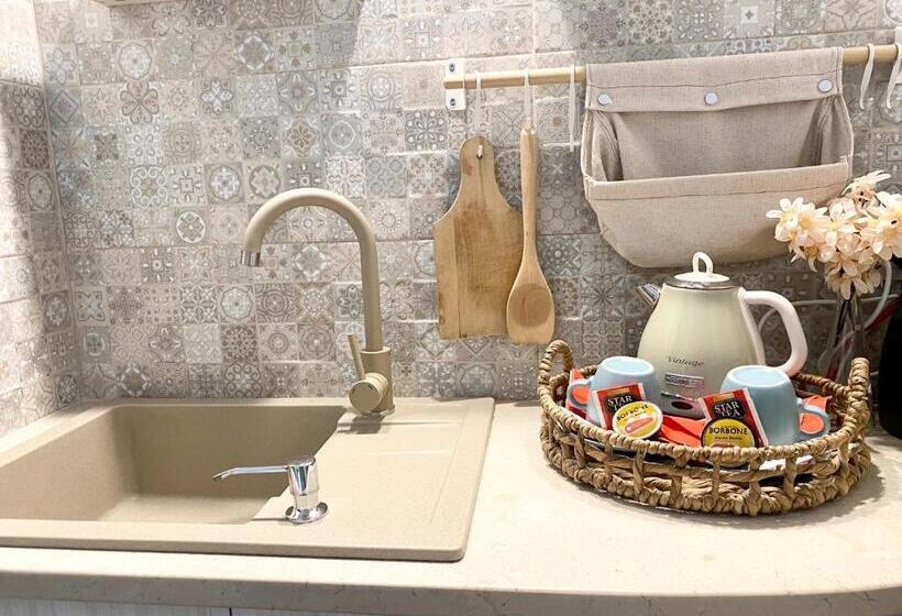 اتاق راحتی سه تخته, Stella Marina Luxury