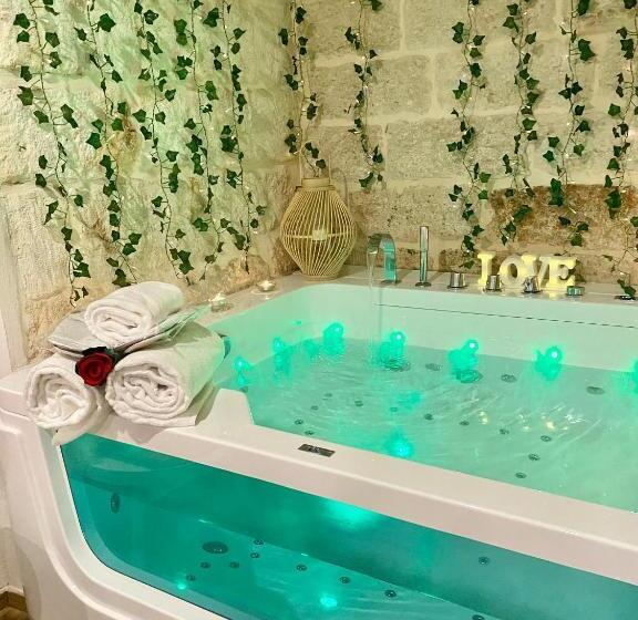 اتاق استاندارد با وان آب گرم, Stella Marina Luxury