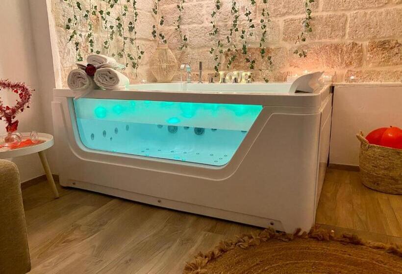 اتاق استاندارد با وان آب گرم, Stella Marina Luxury