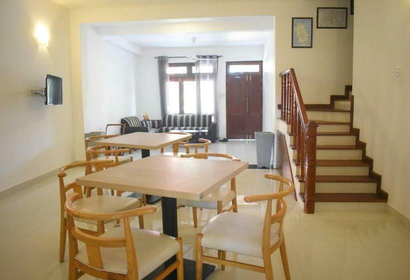 اتاق لوکس یک تخته, Thisara Villas