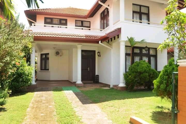 اتاق لوکس خانوادگی, Thisara Villas