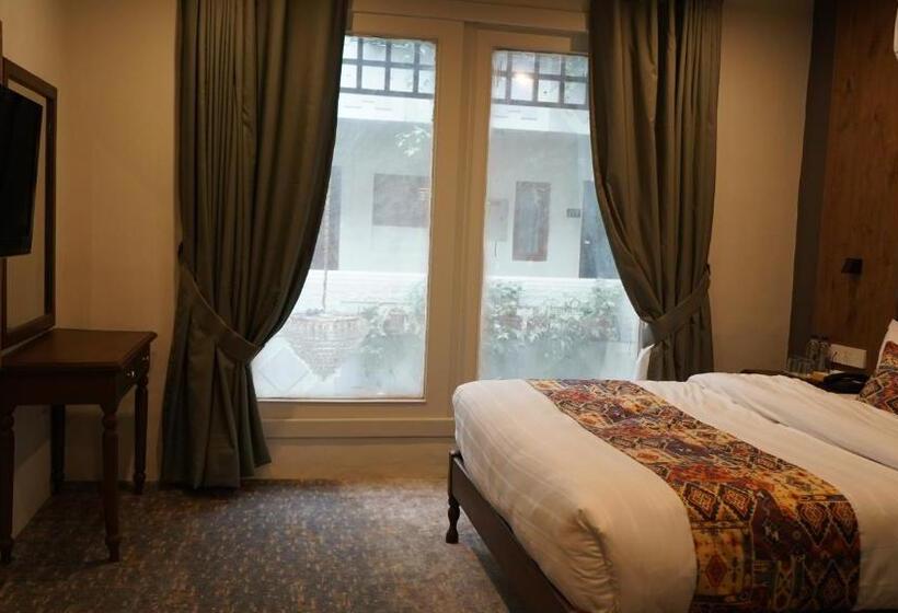 اتاق لوکس یک تخته, Destination Heritage Peshawar