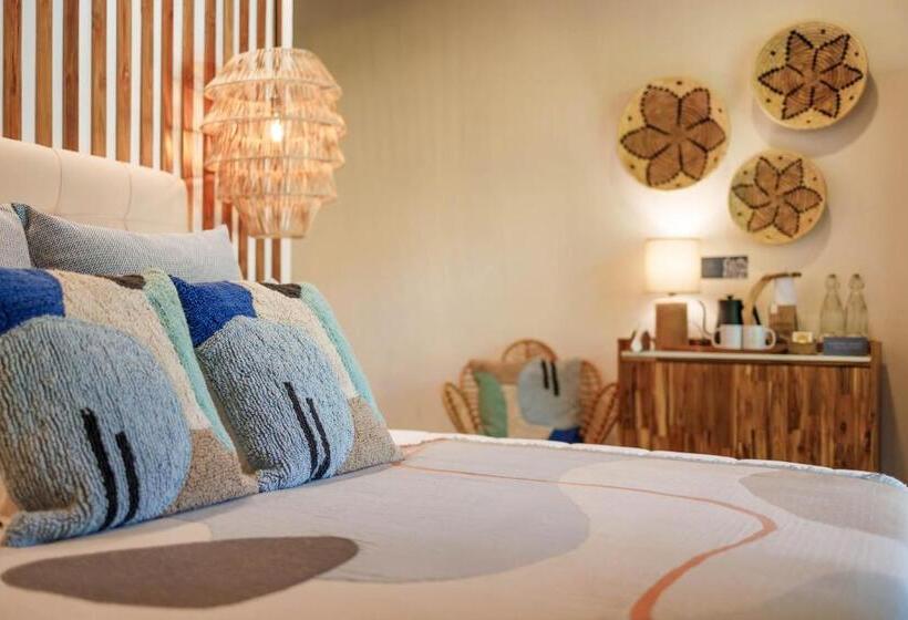سوییت لوکس, Exôtico Beach & Rooms
