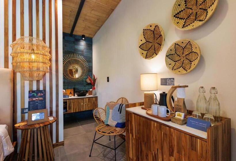 سوییت لوکس, Exôtico Beach & Rooms