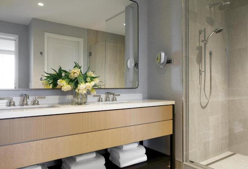 Suite with Terrace, Kimpton   The Forum Hotel, An Ihg