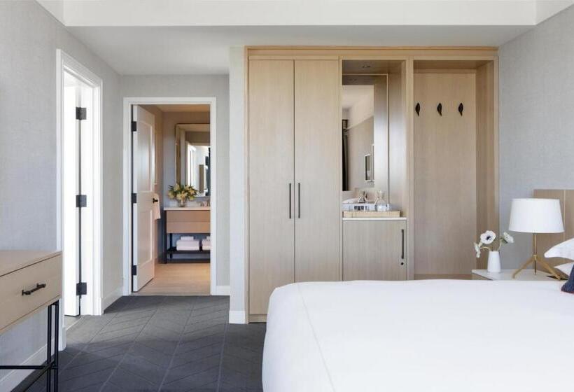 Suite with Terrace, Kimpton   The Forum Hotel, An Ihg