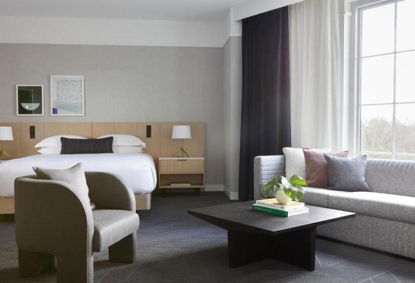 استودیو استاندارد با تخت کینگ, Kimpton   The Forum Hotel, An Ihg