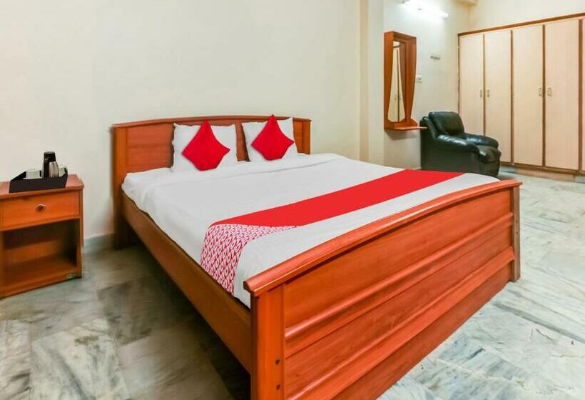 اتاق استاندارد, Oyo Flagship 80564 The Central Guest House