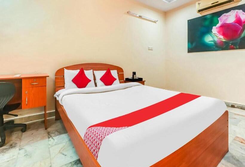 اتاق استاندارد, Oyo Flagship 80564 The Central Guest House