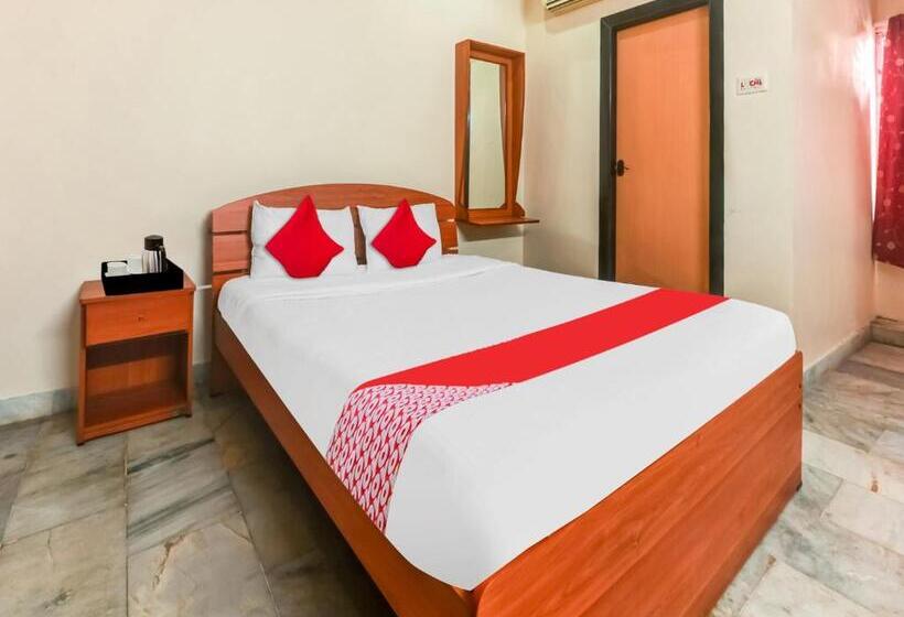 اتاق استاندارد, Oyo Flagship 80564 The Central Guest House